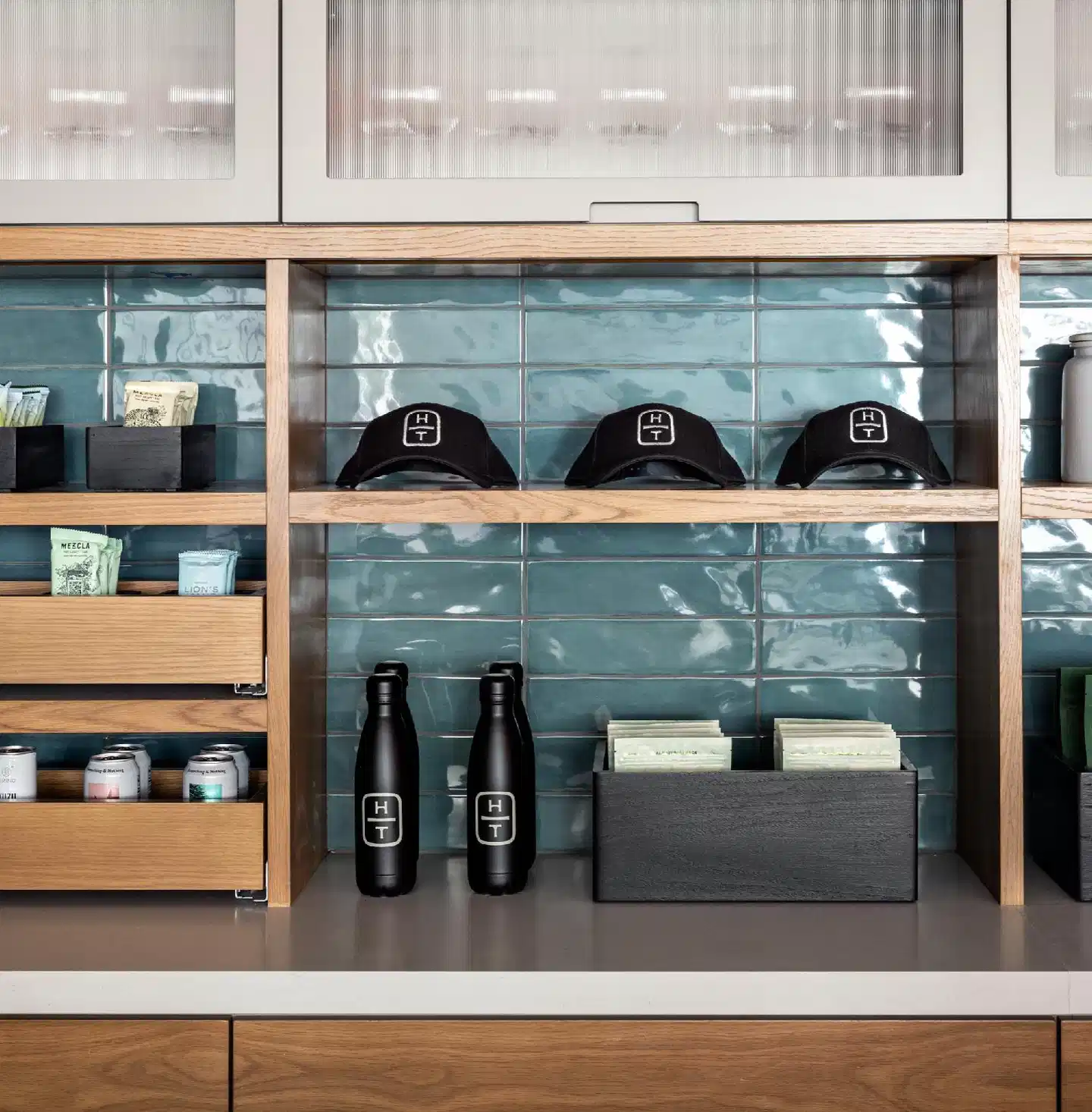 Kimpton Hotel Theta Sport und Entertainment