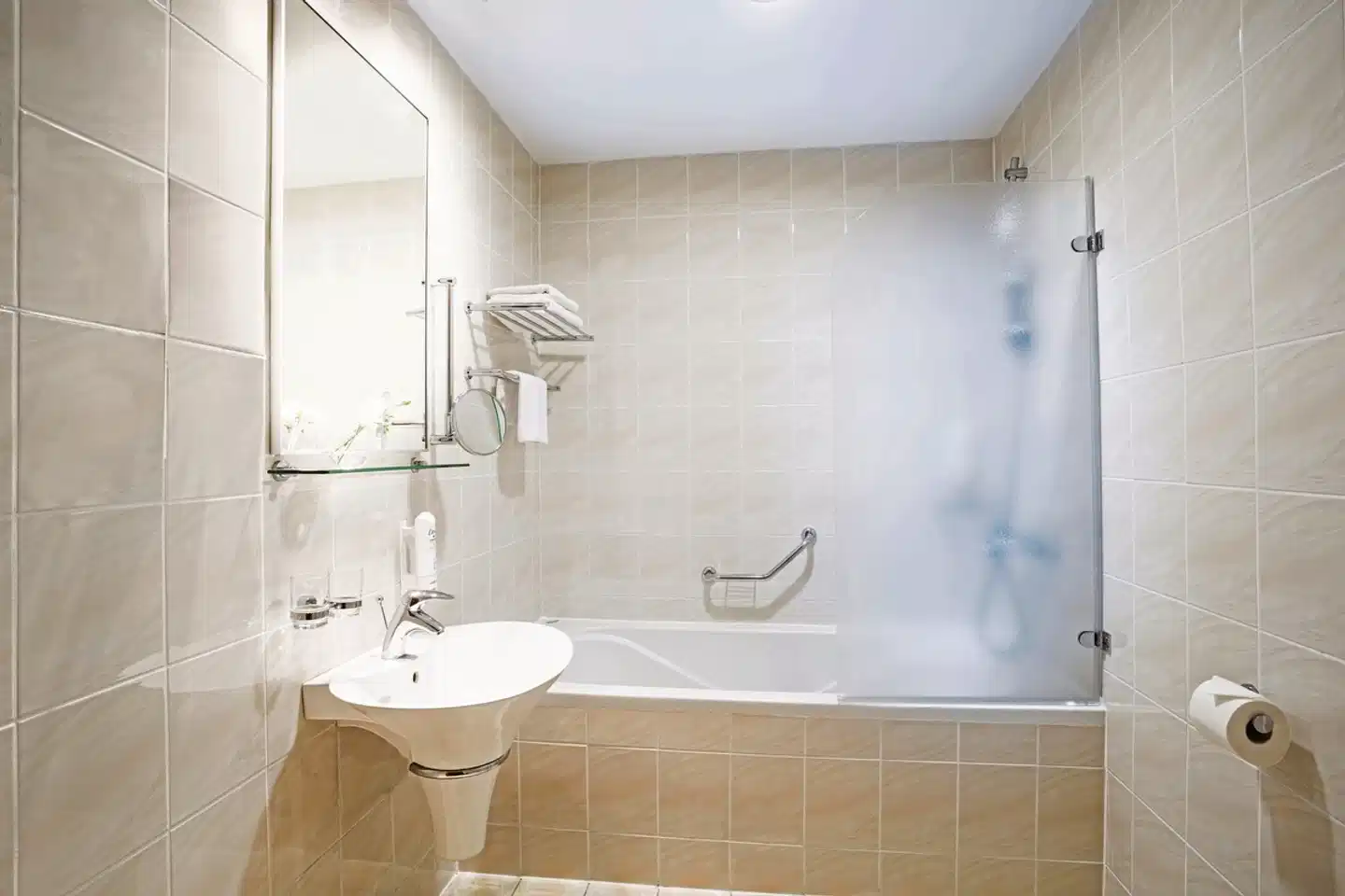 Aminess Vival Grand Azur Hotel BATHROOM