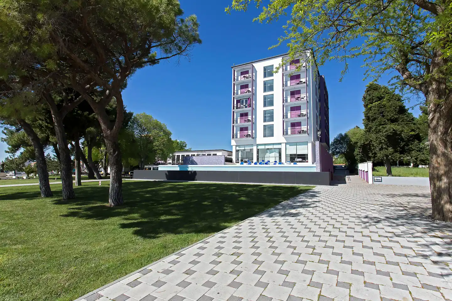 Hotel Adriatic Aussenansicht