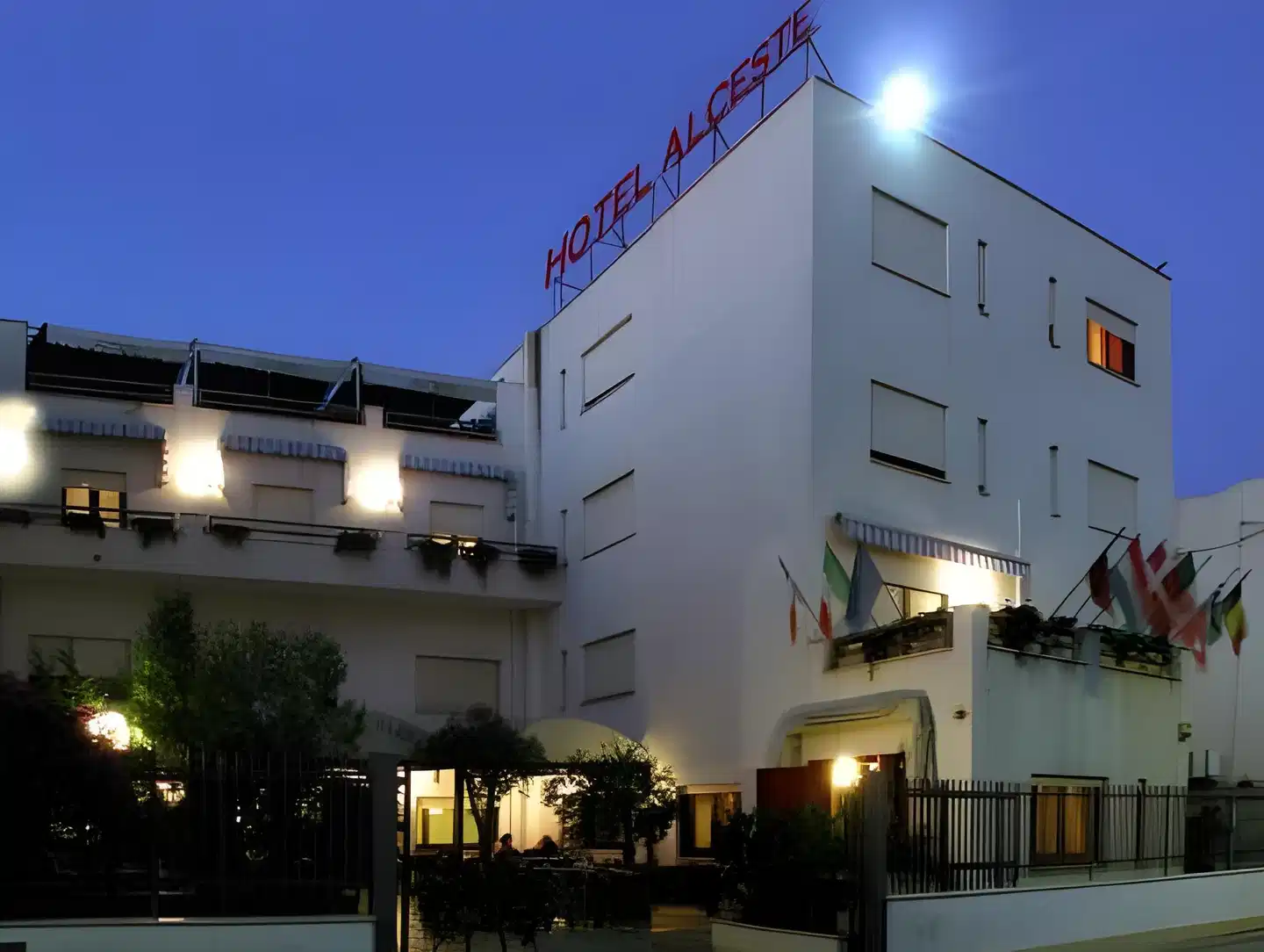 Alceste Aussenansicht