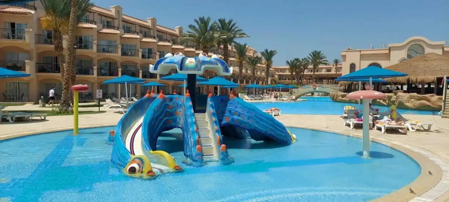 Pyramisa Beach Resort Sahl Hasheesh Pool