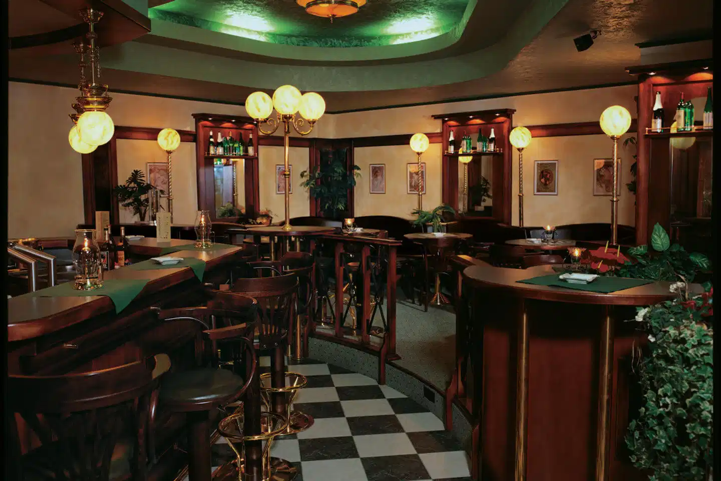 Moselstern Hotel Brixiade & Triton Cochem Bar