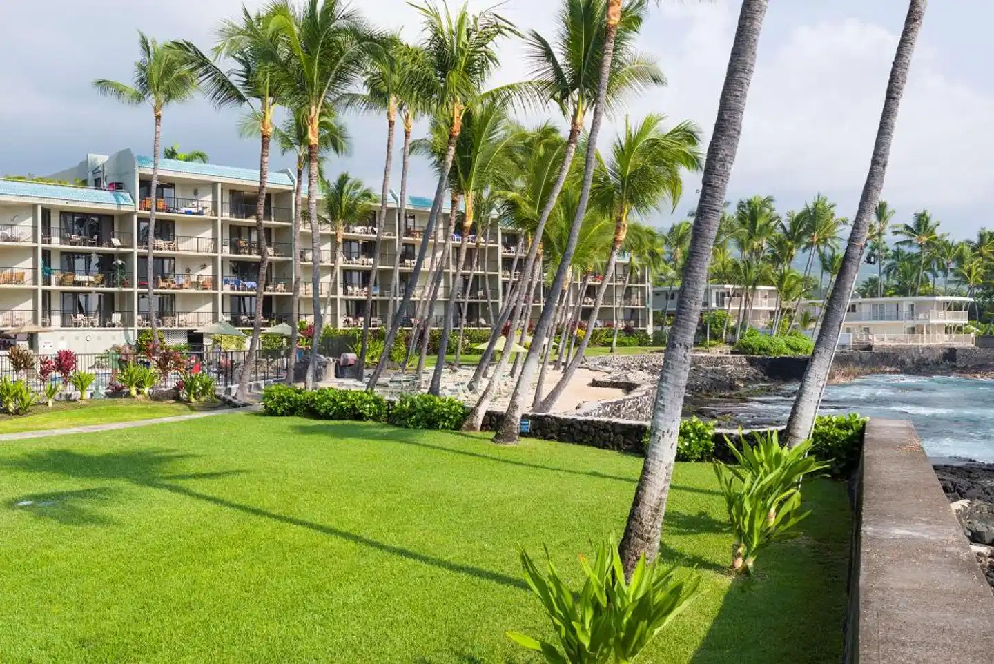 Aston Kona By The Sea Aussenansicht