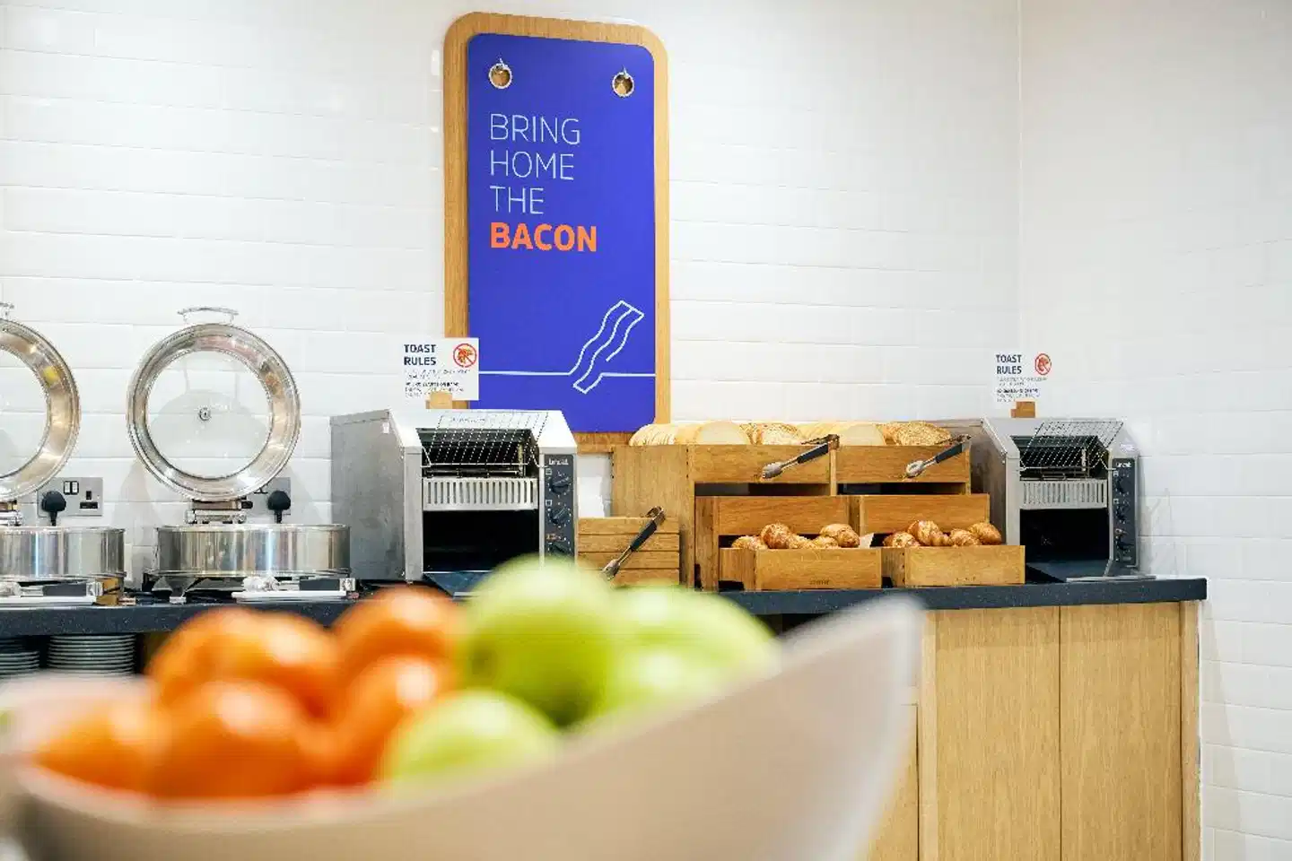 Holiday Inn Express London - Croydon Restaurant