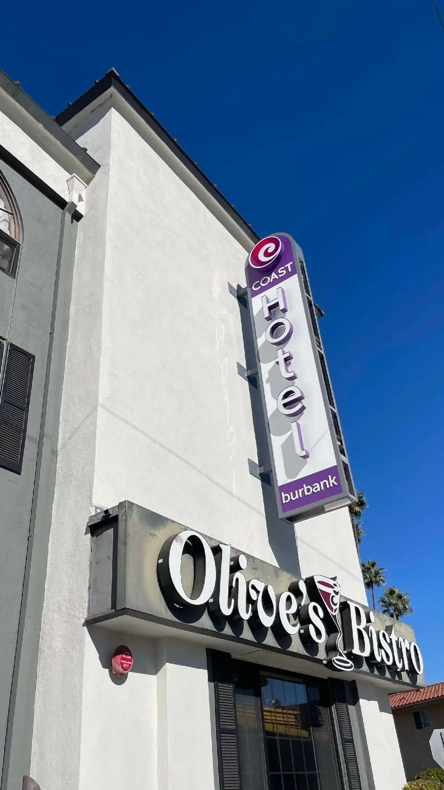 Coast Burbank Hotel Aussenansicht