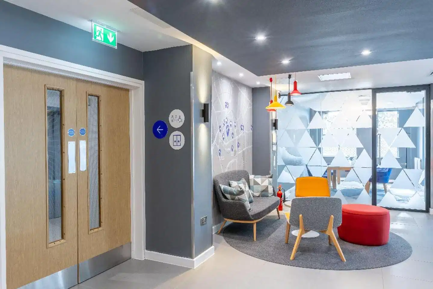 Holiday Inn Express London - Croydon Lobby