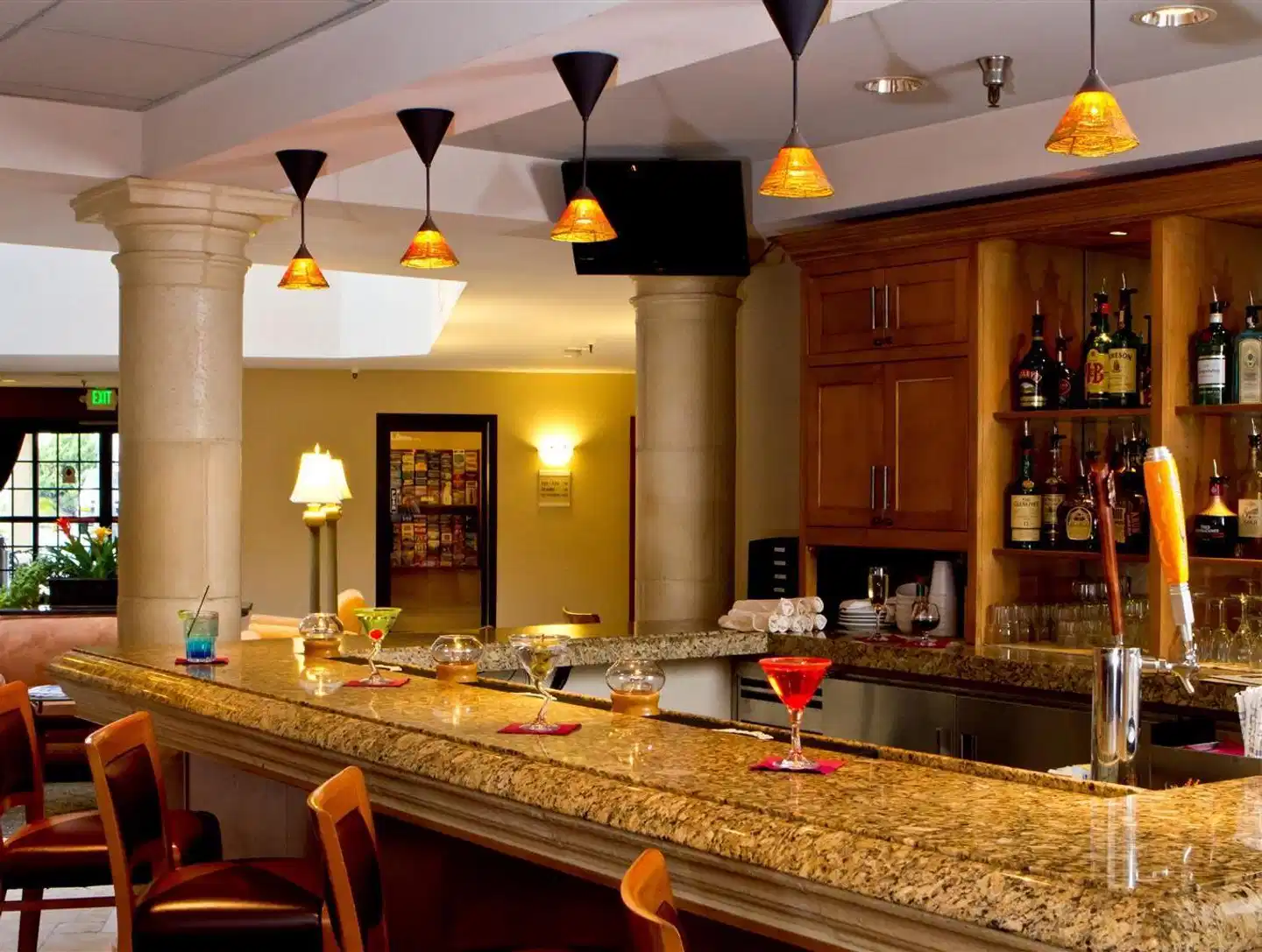 Coast Burbank Hotel Bar