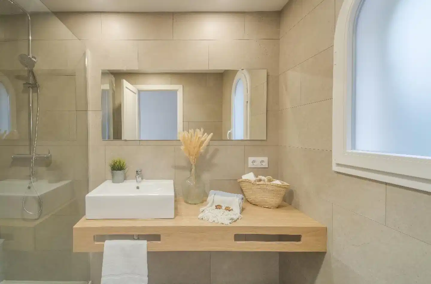 FERGUS Club Carema Splash Badezimmer