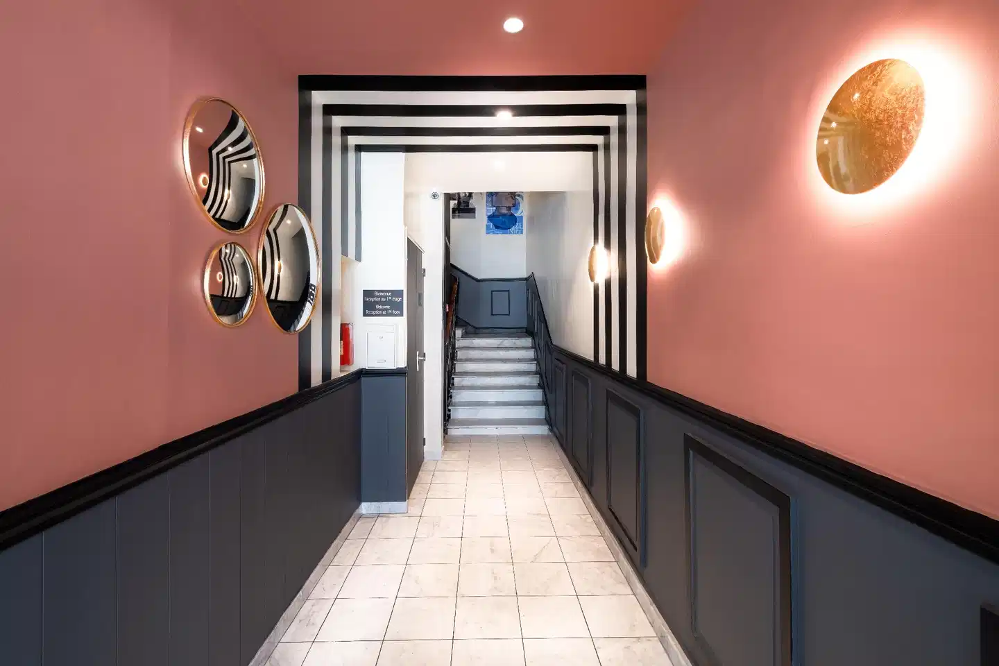 Hôtel Le Seize Lobby