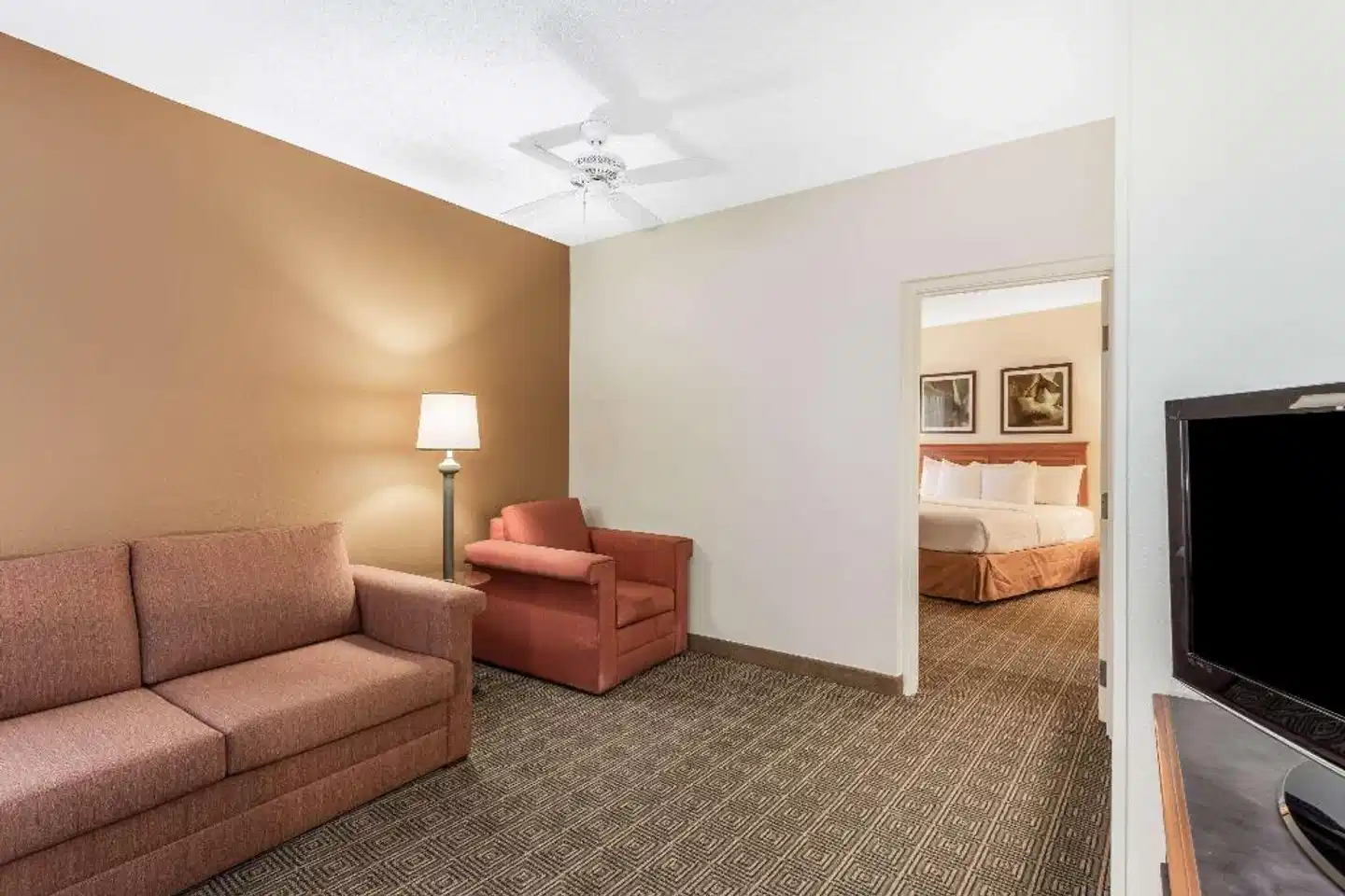 La Quinta Inn & Suites by Wyndham Orlando South Wohnbeispiel
