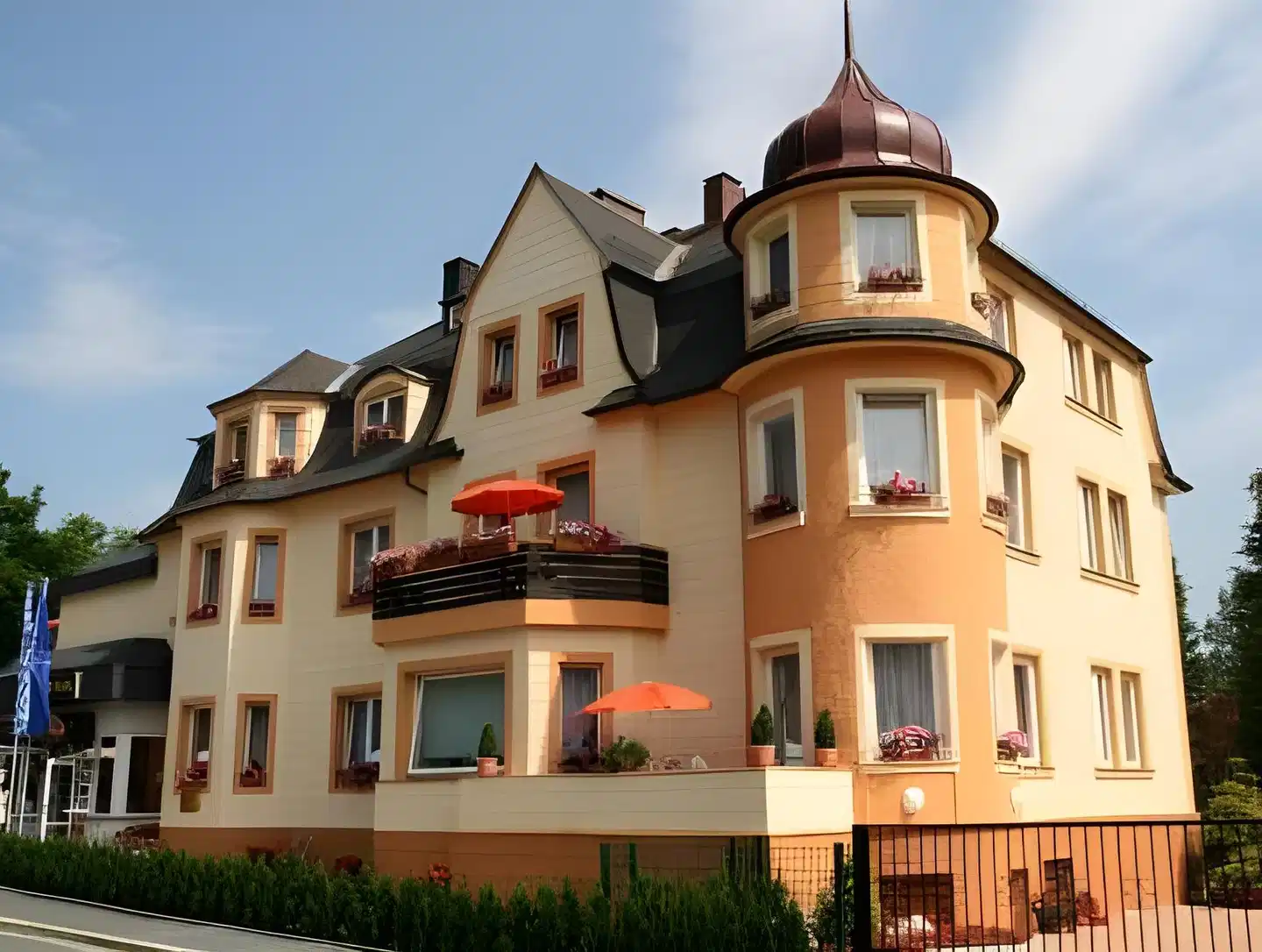 Modena Aussenansicht