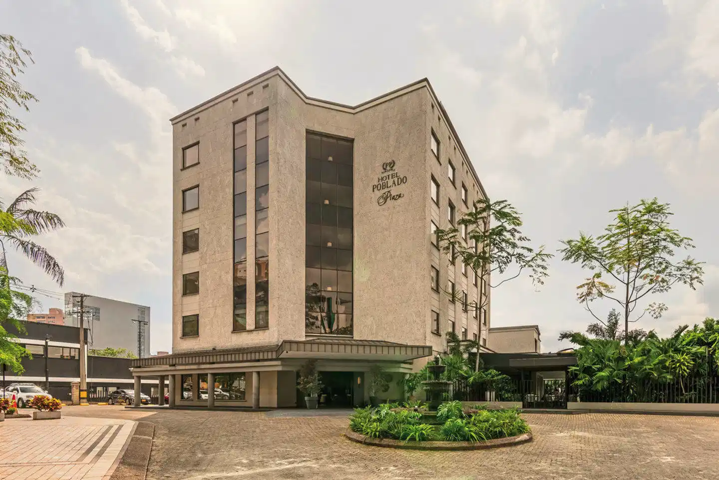 Poblado Plaza Aussenansicht