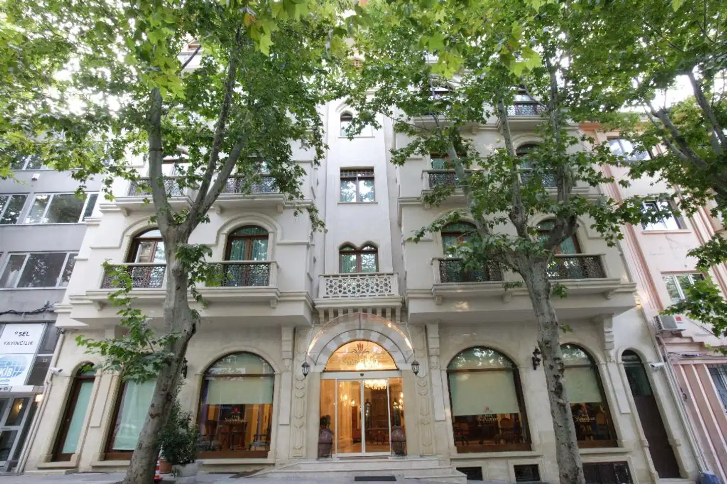 Sultanhan Hotel Aussenansicht