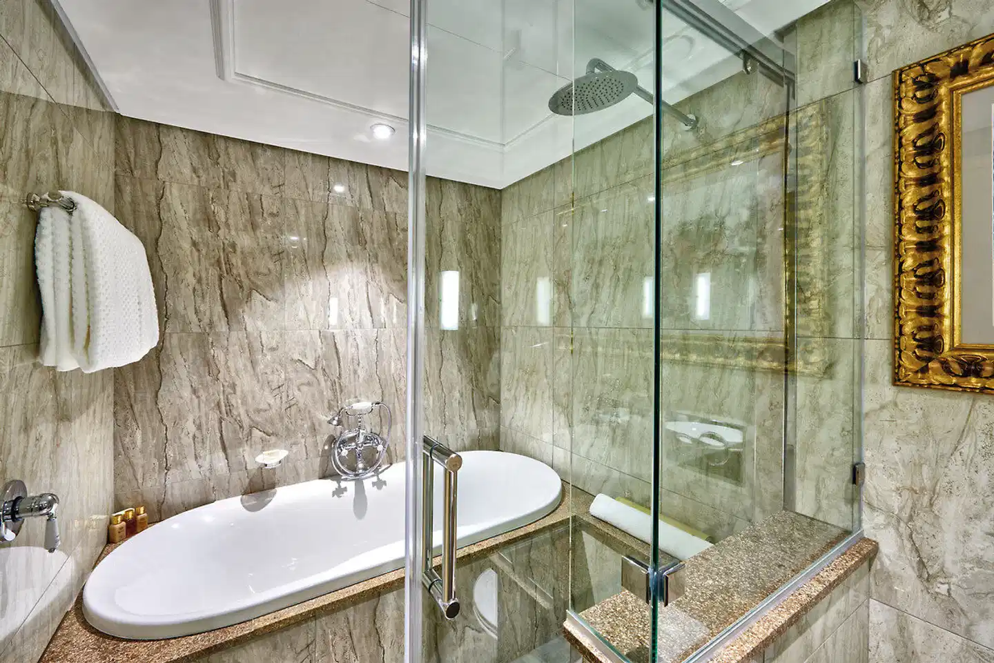 Peermont D'Oreale Grande Badezimmer