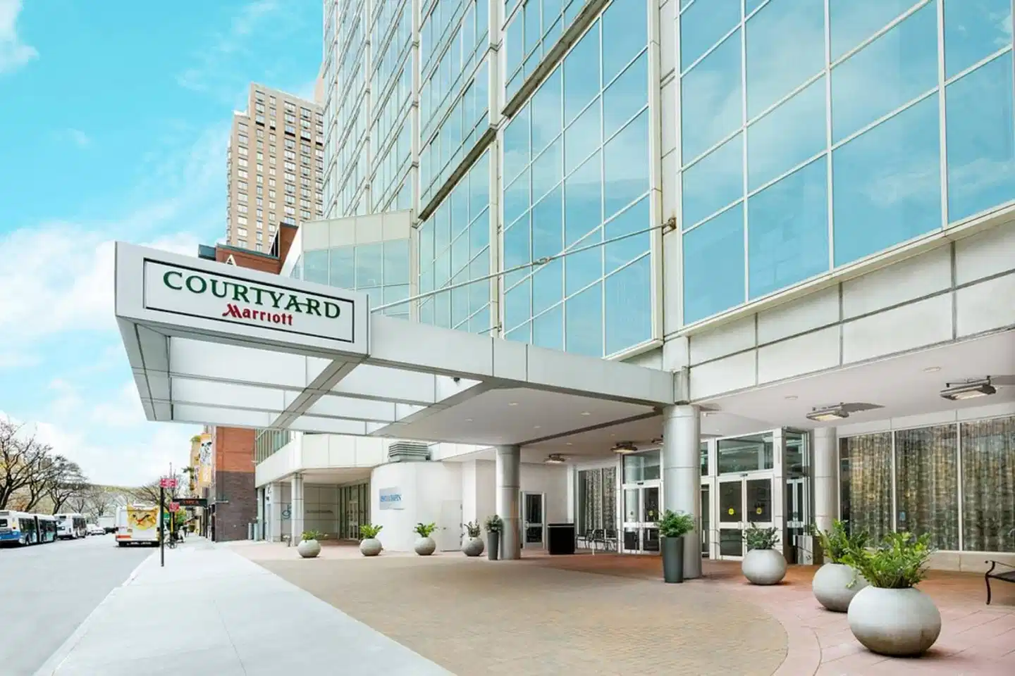 Courtyard by Marriott New York Manhattan/Upper East Side Aussenansicht
