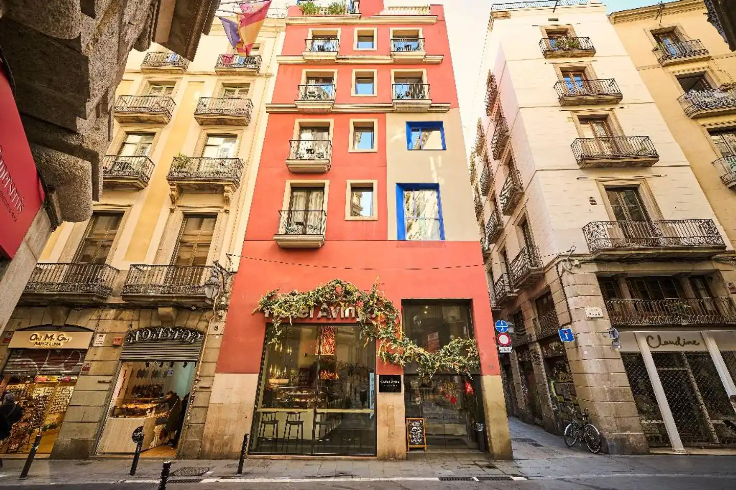 Catalonia Avinyo Aussenansicht