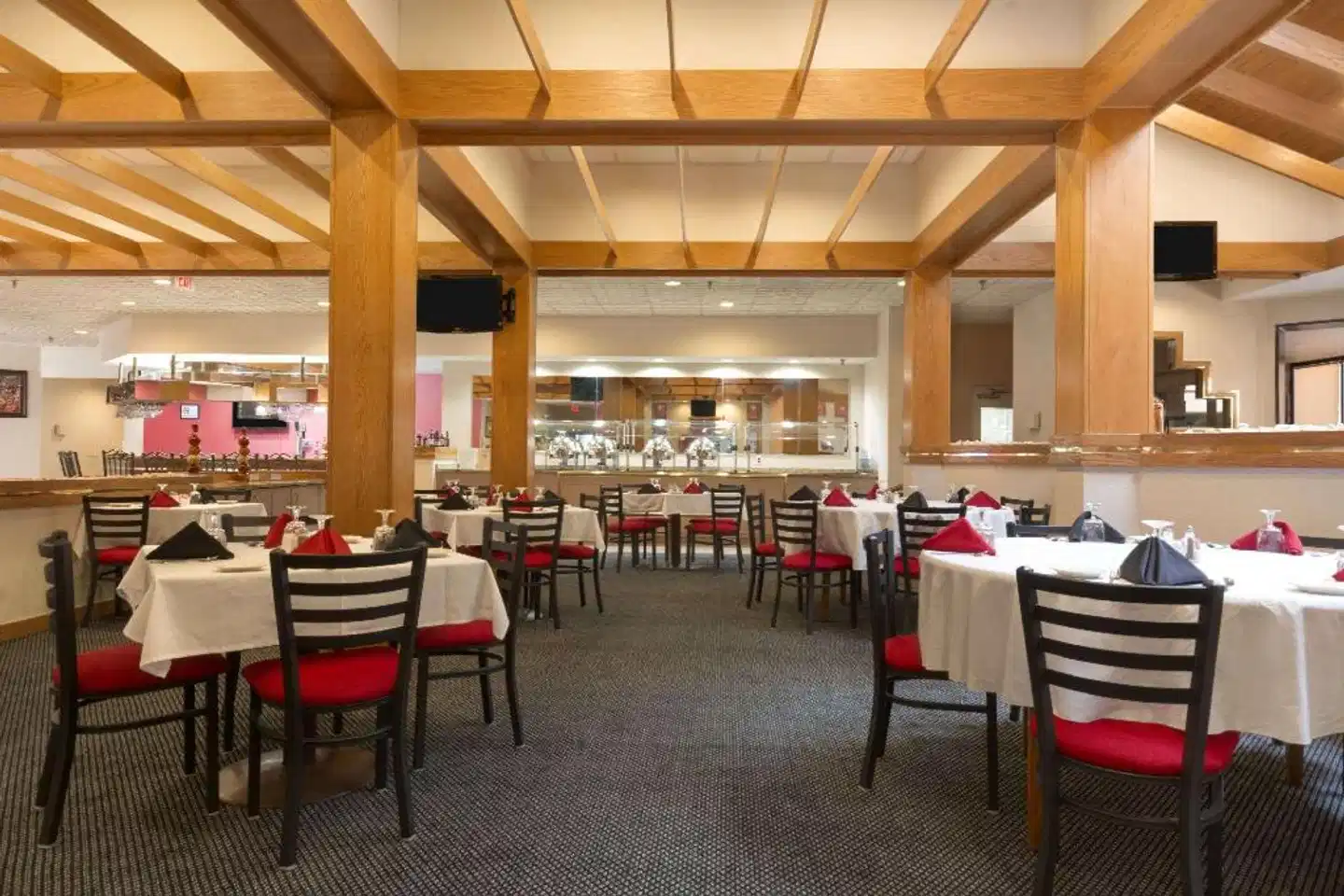 Ramada by Wyndham Raleigh Restaurant
