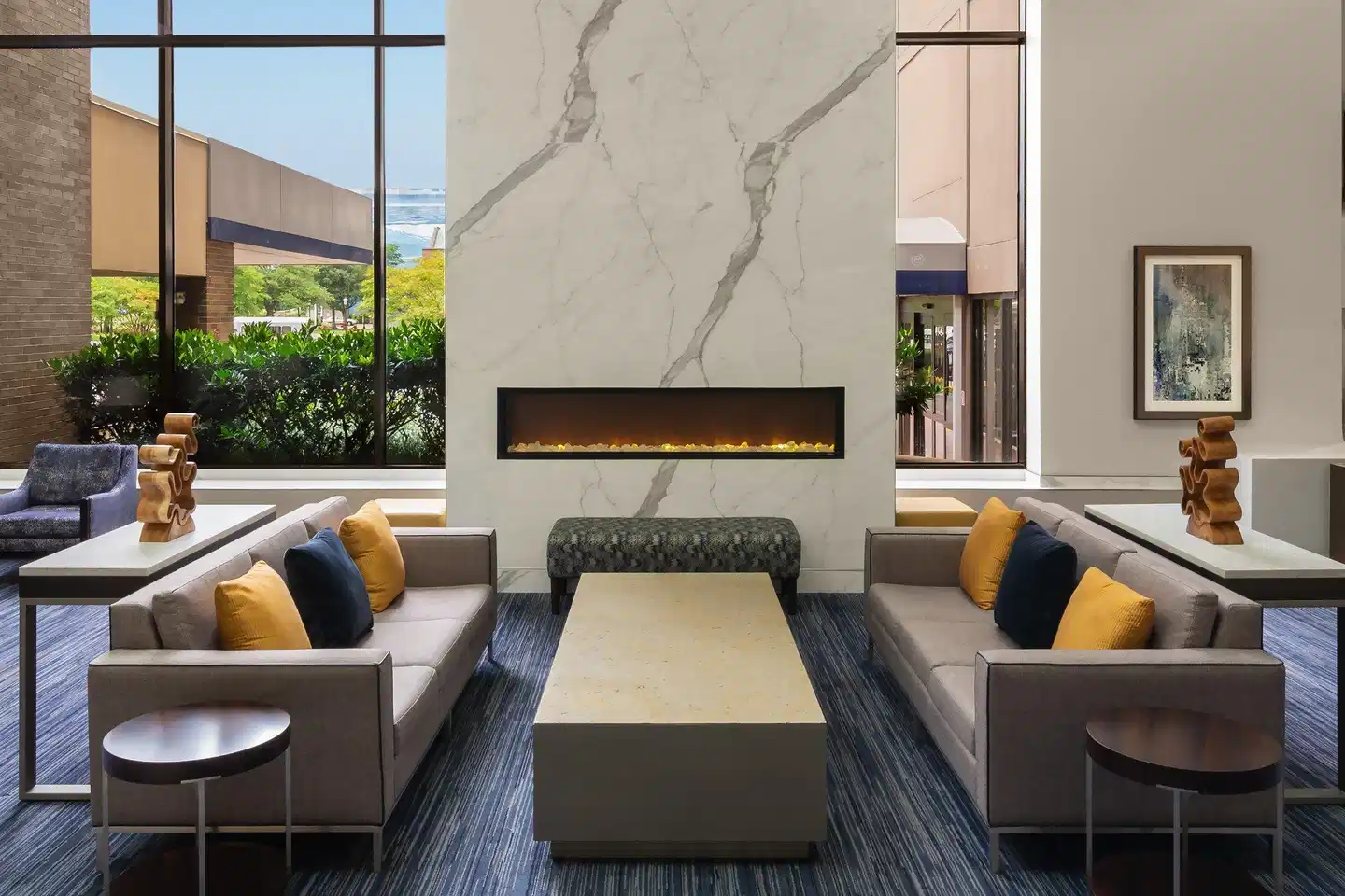 Sheraton Norfolk Waterside Hotel Lobby