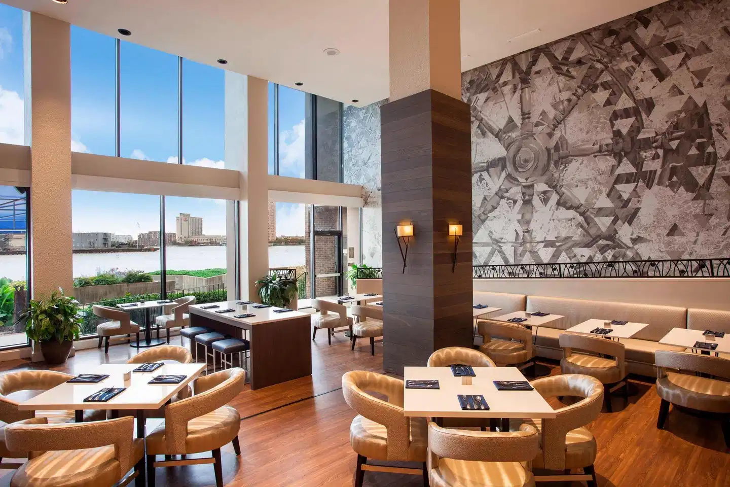 Sheraton Norfolk Waterside Hotel Restaurant