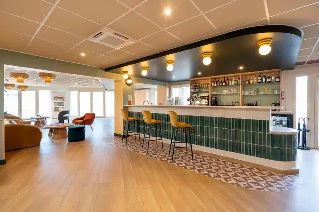 Sure Hotel by Best Western Caen Memorial Bar