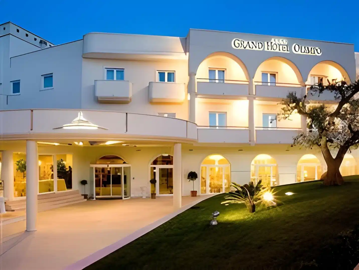 Grand Hotel Olimpo Aussenansicht