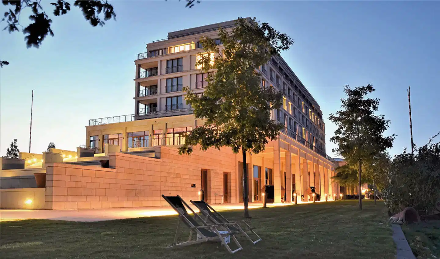 ATLANTIC Hotel Wilhelmshaven Aussenansicht