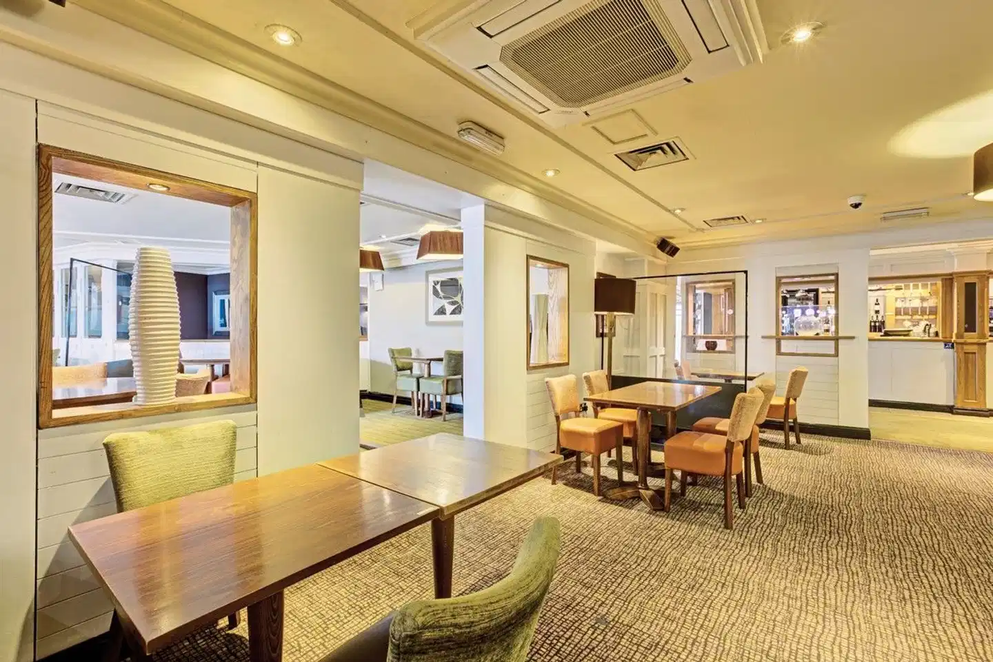 Premier Inn London Putney Bridge Hotel Lobby