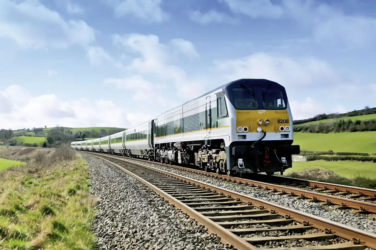 Bahnerlebnisreise Nordirland und der Westen Sport und Entertainment