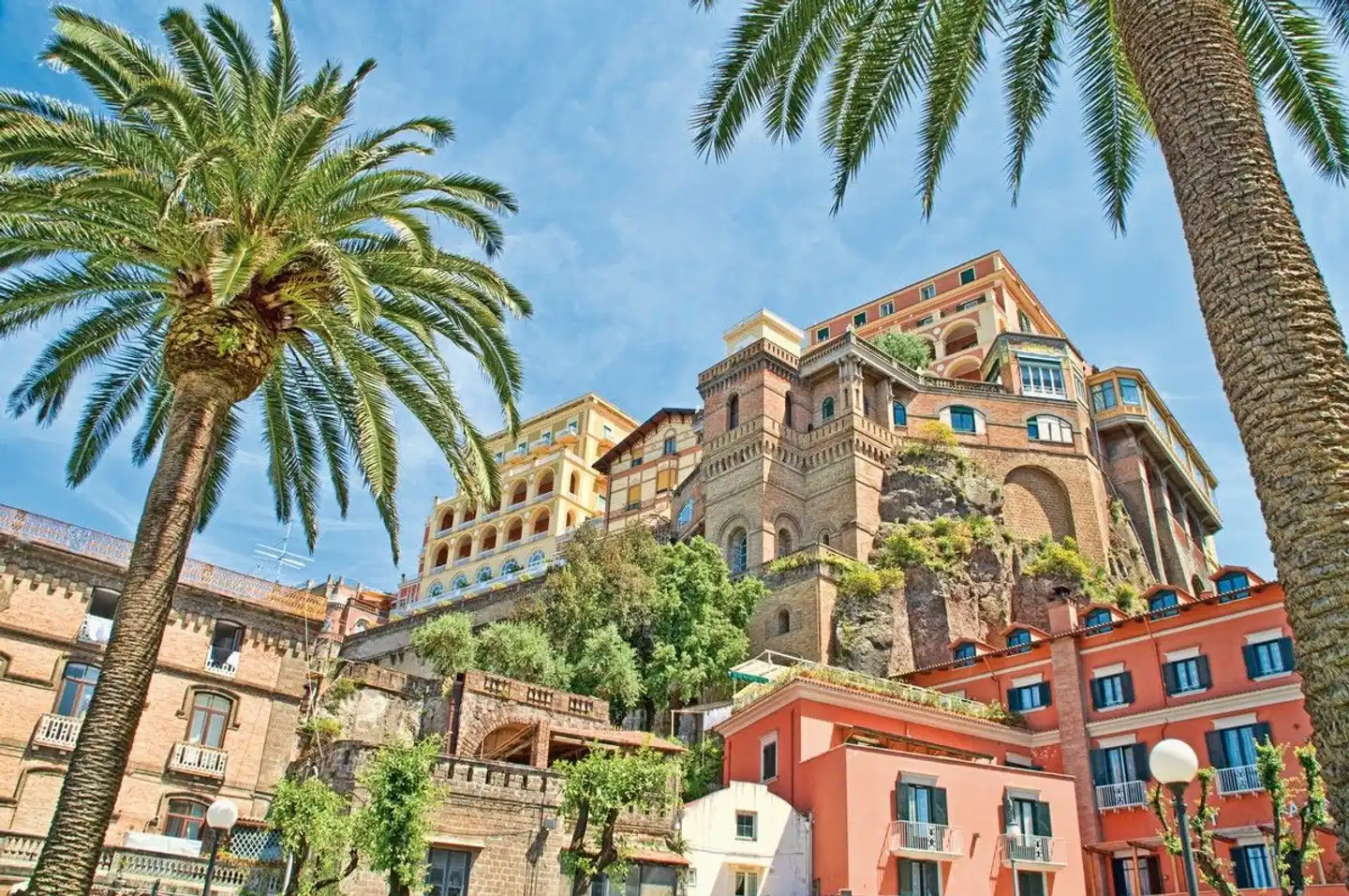 Sorrent und die Inseln in der Bucht von Neapel Aussenansicht