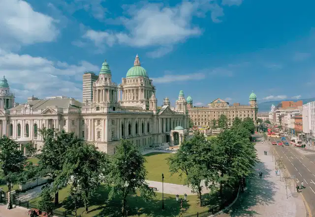 Irlands grüner Norden Aussenansicht