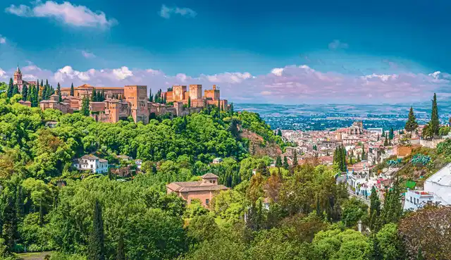 Schönheiten Südspaniens - Busrundreise Andalusien Aussenansicht