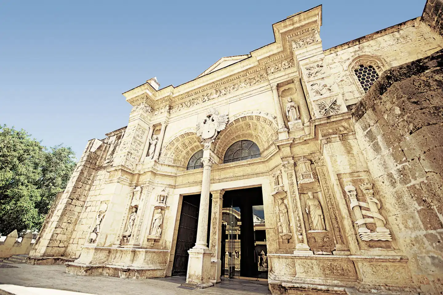 Highlights der Dominikanischen Republik Aussenansicht