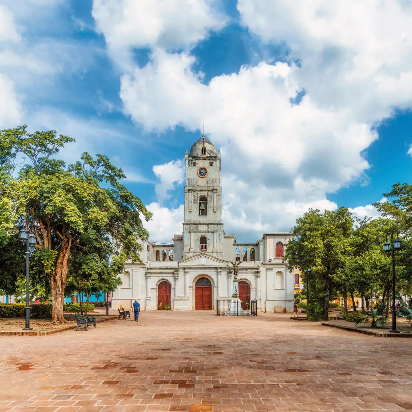Geheimnisse des Ostens Zubucher Aussenansicht