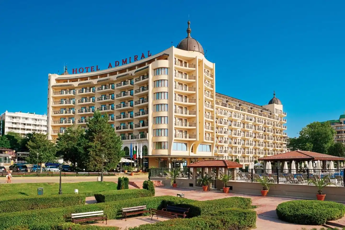 Admiral Aussenansicht