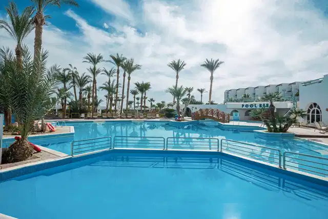 Shams Safaga Resort Pool