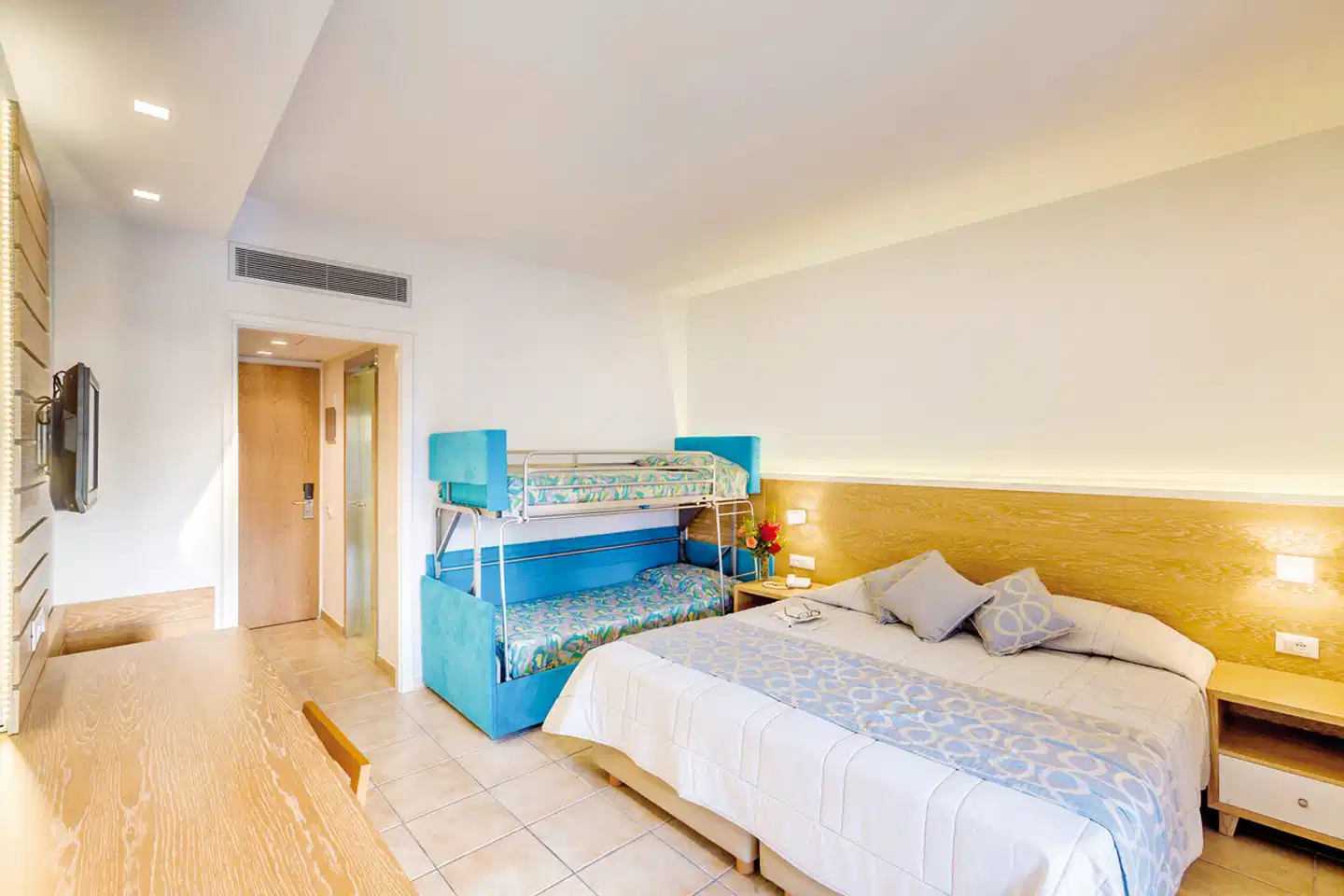 Tigaki Beach ACCOMMODATION