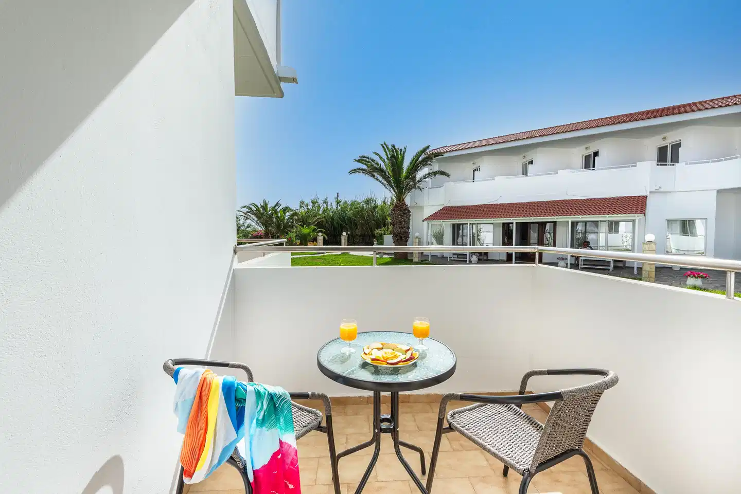 Mrs Chryssana Beach ROOM