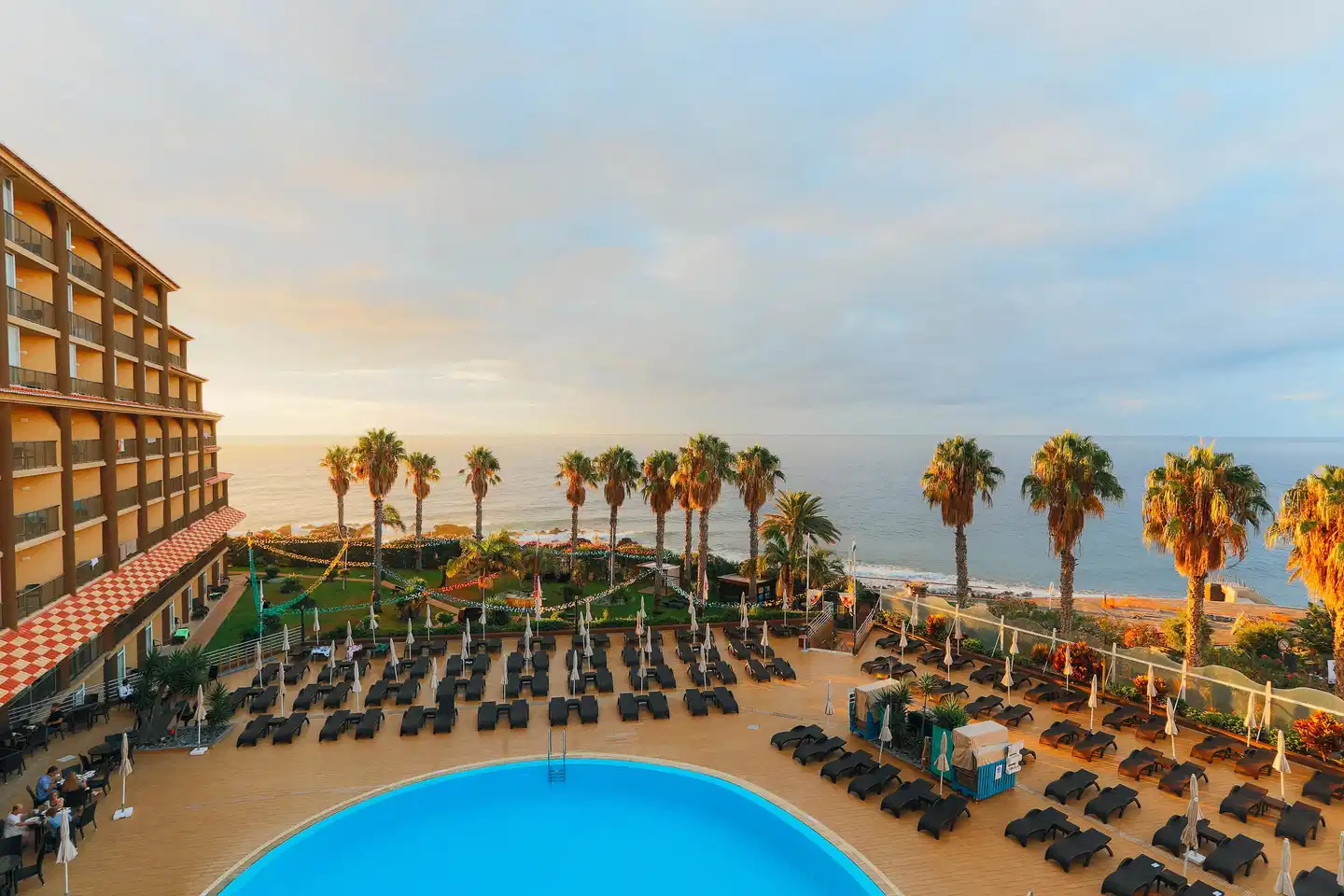 The Views Oásis POOL