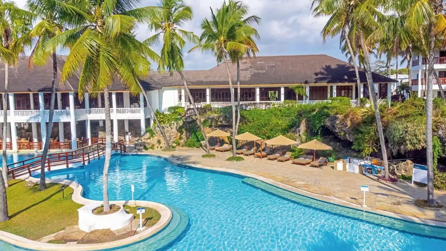 Prideinn Flamingo Beach Resort & Spa Mombasa Pool