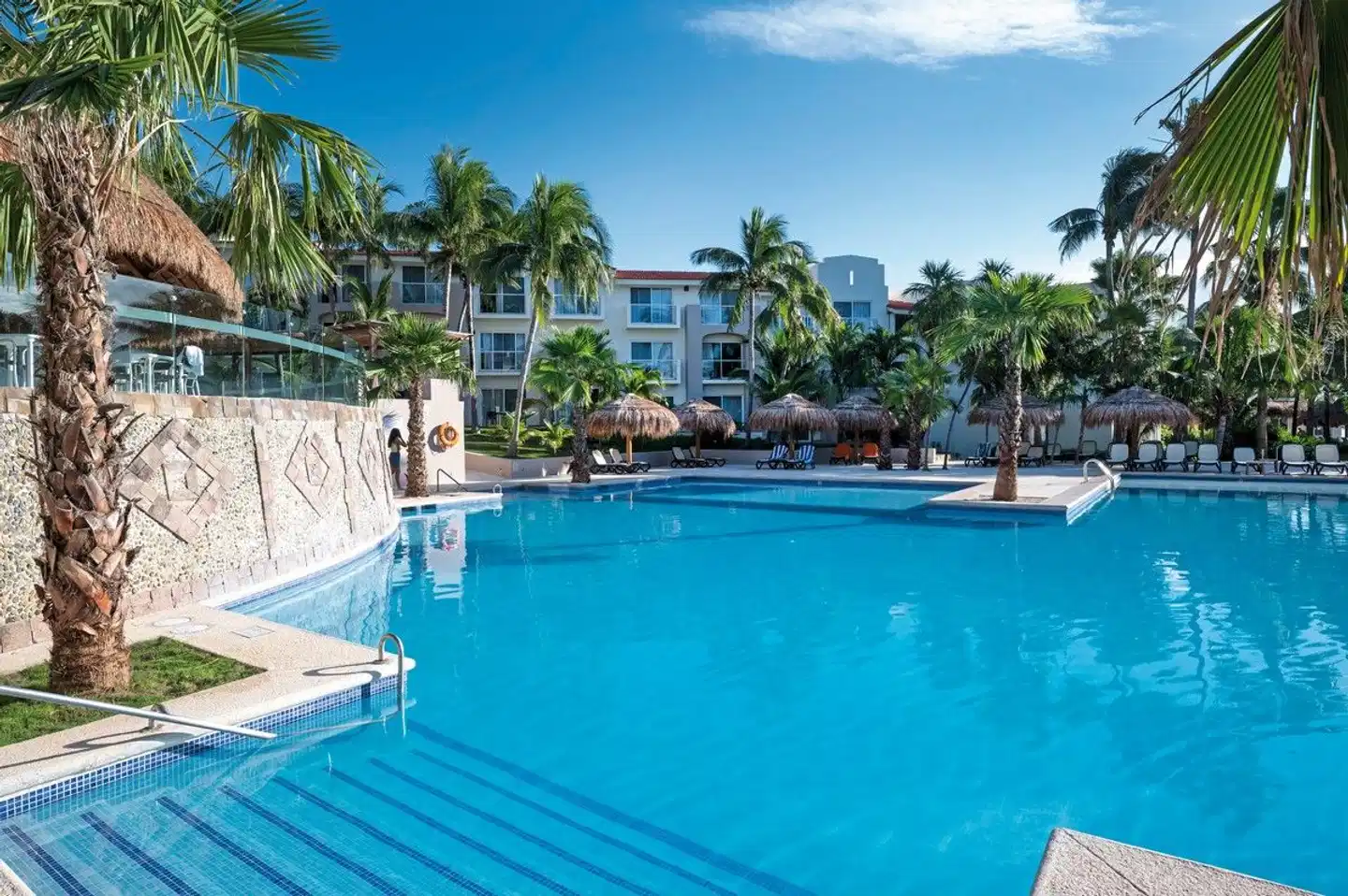 Viva Azteca by Wyndham Pool