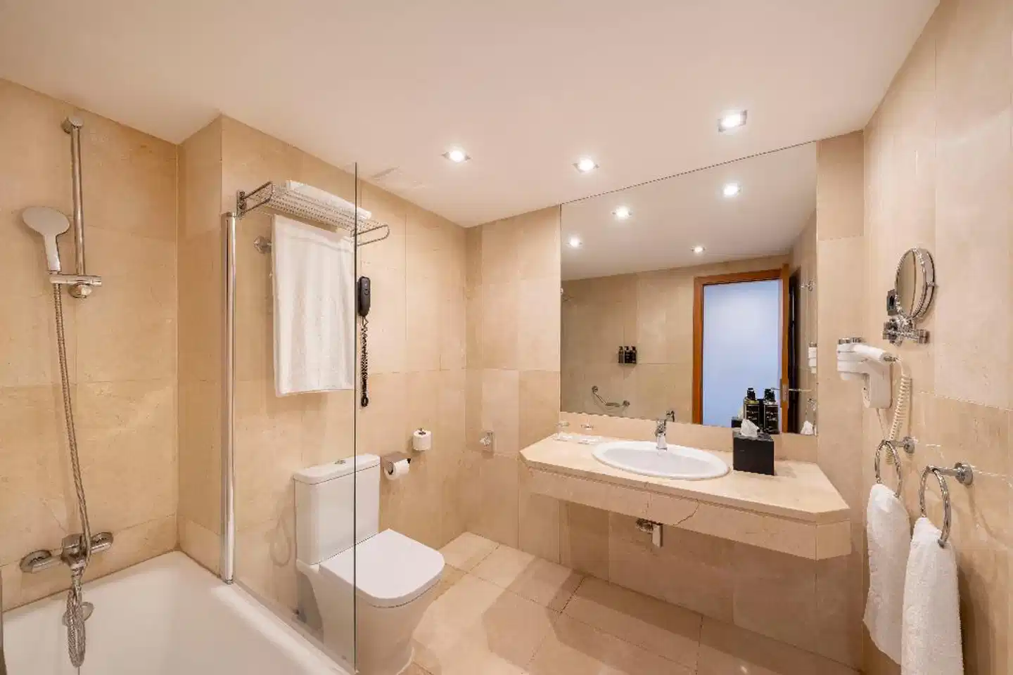 Exe Rey Don Jaime Badezimmer