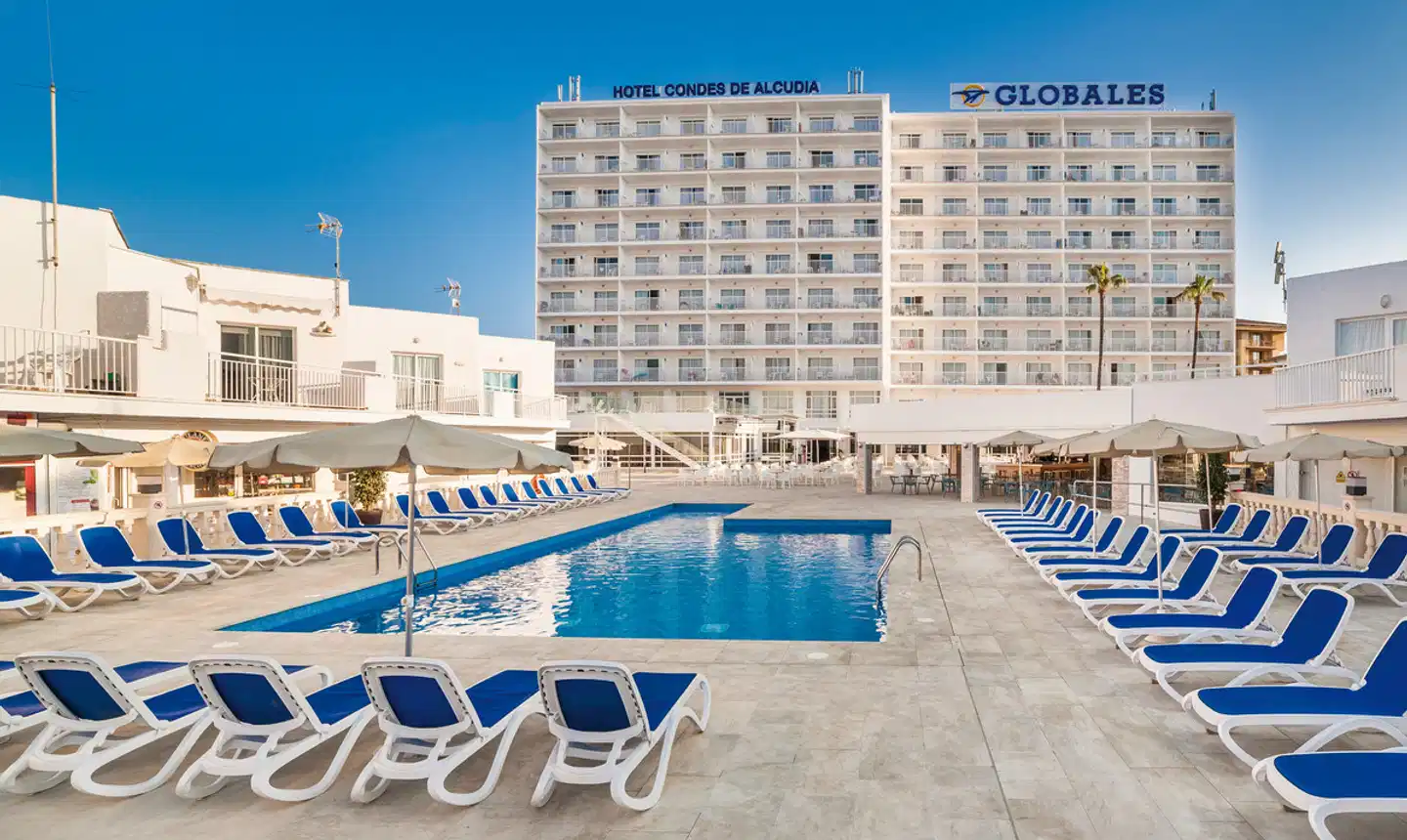Globales Condes de Alcudia Pool