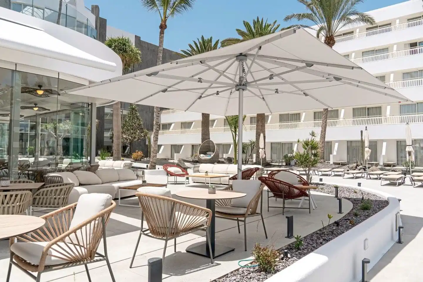 Plus Fariones Suite Hotel Terrasse