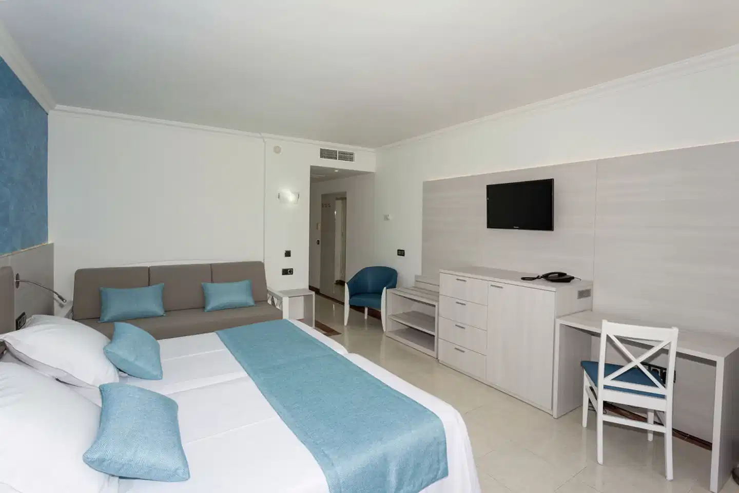 Paguera Beach ACCOMMODATION