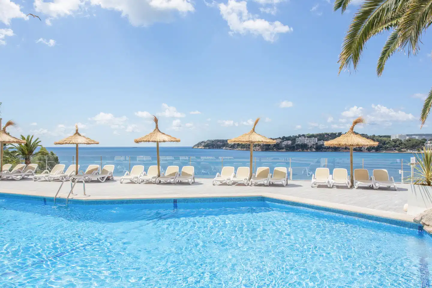 Bahia Principe Sunlight Coral Playa Pool