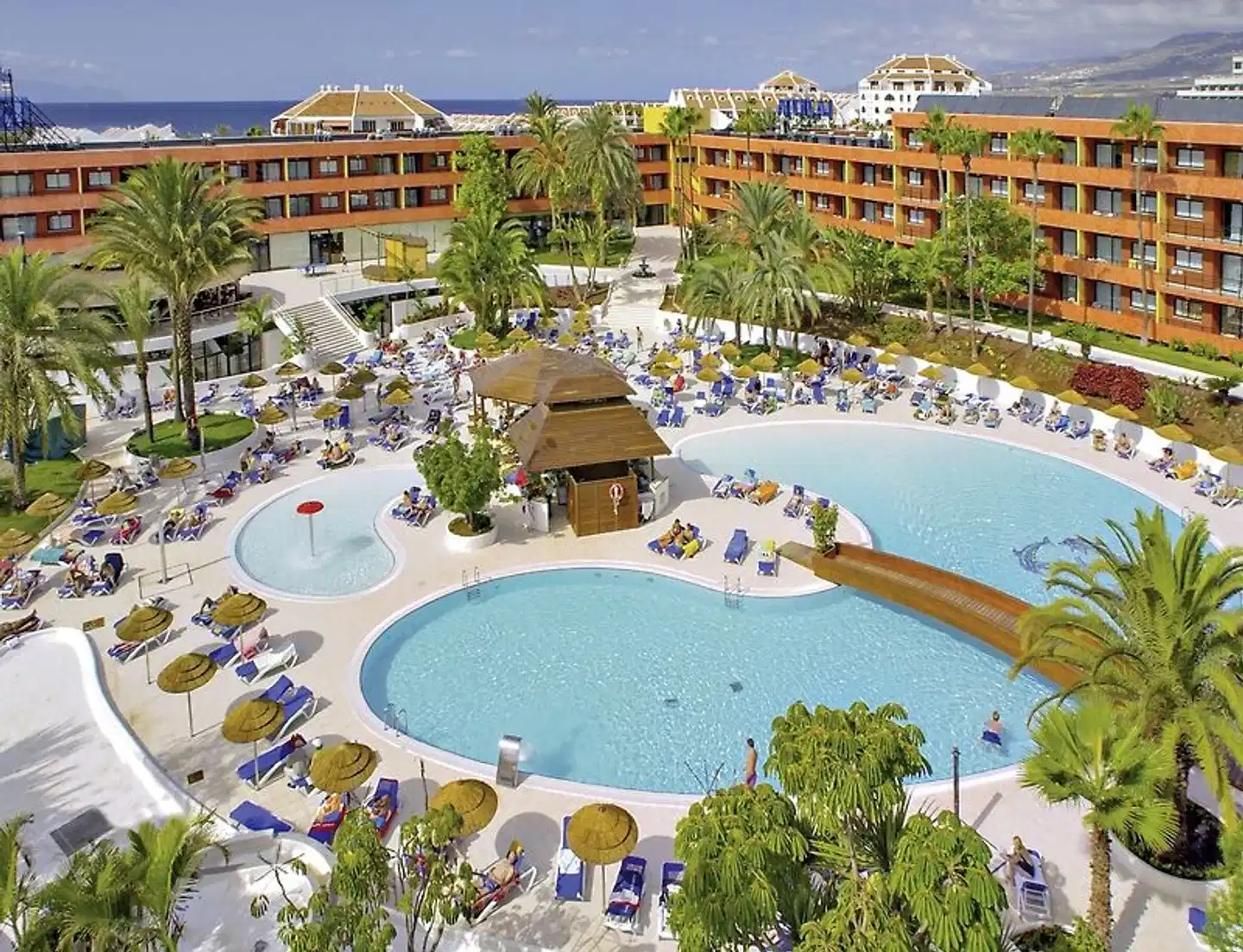 Alexandre Hotel La Siesta Pool