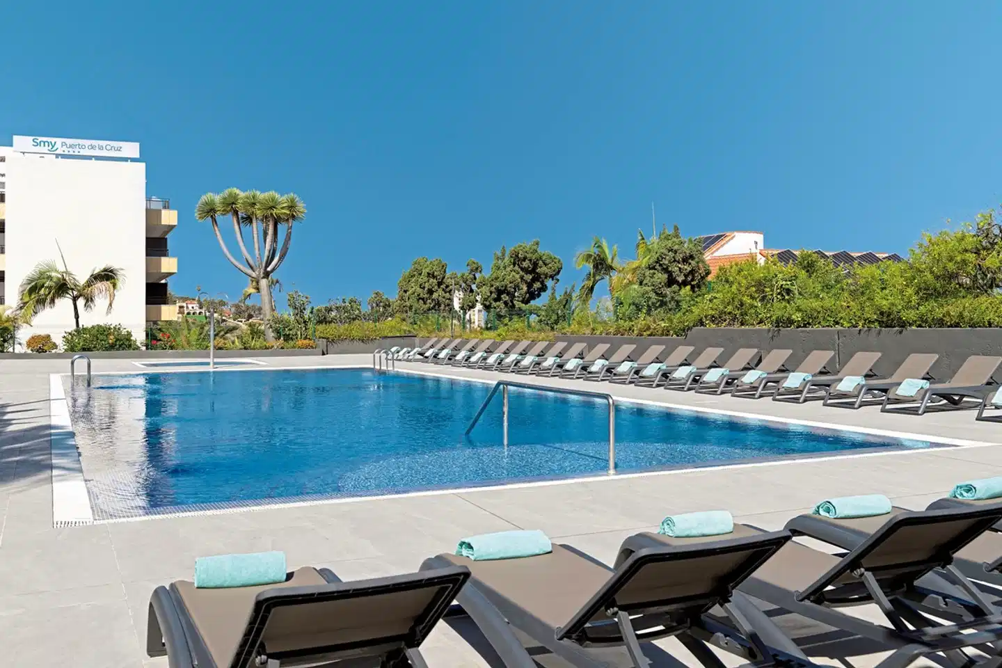 FERGUS Puerto de la Cruz Pool