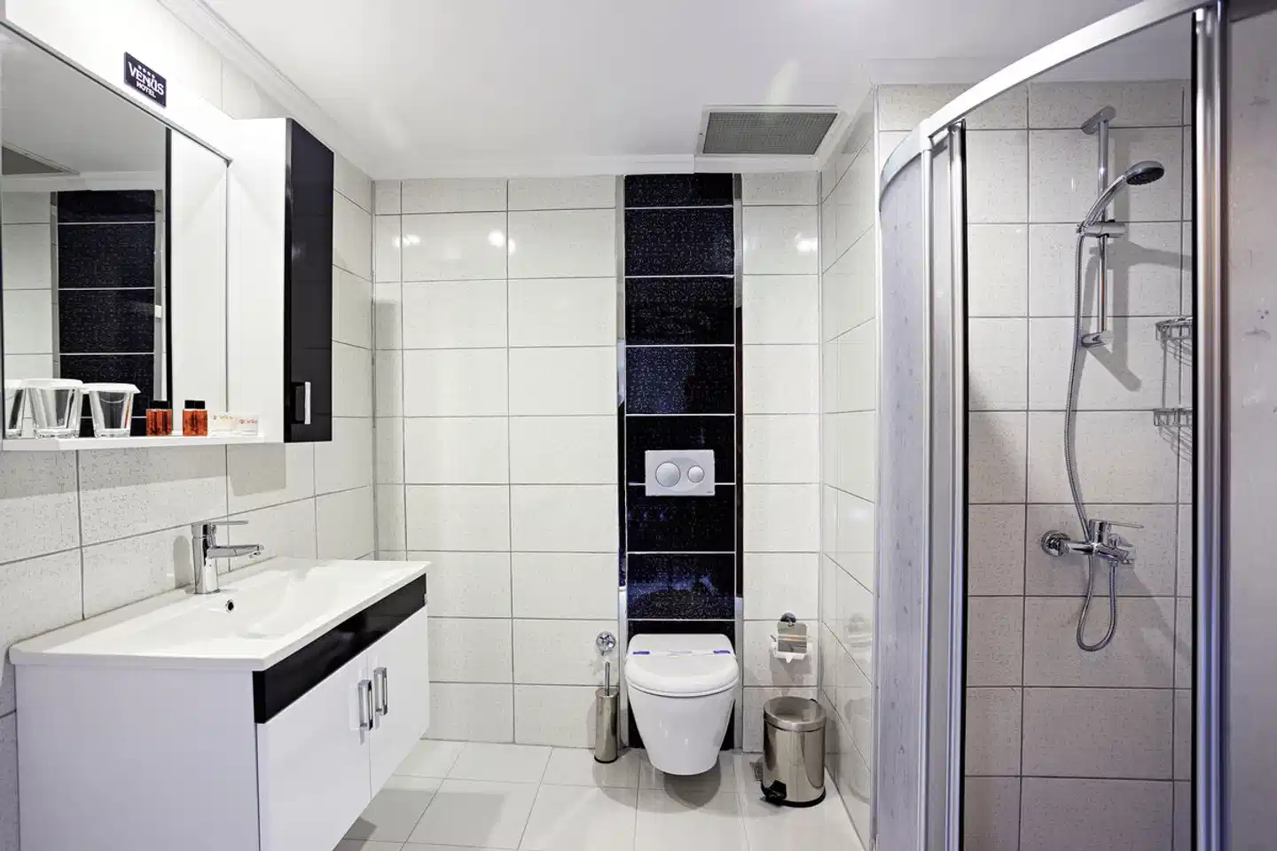 Bieno Venüs Hotel & Spa Badezimmer