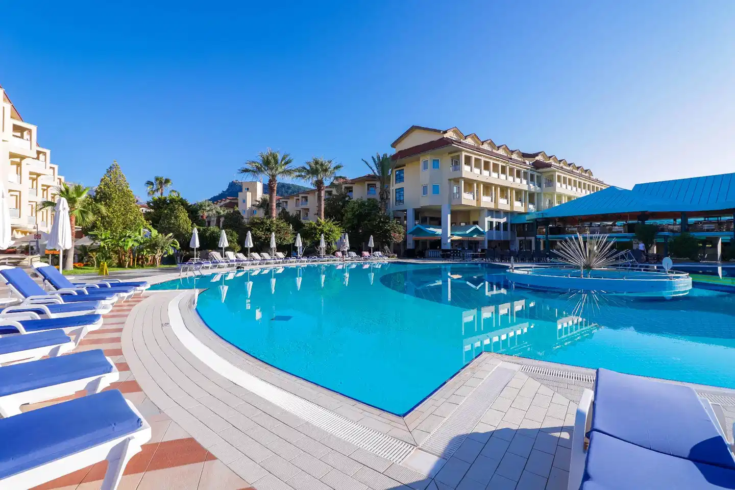 Le Jardin Resort POOL