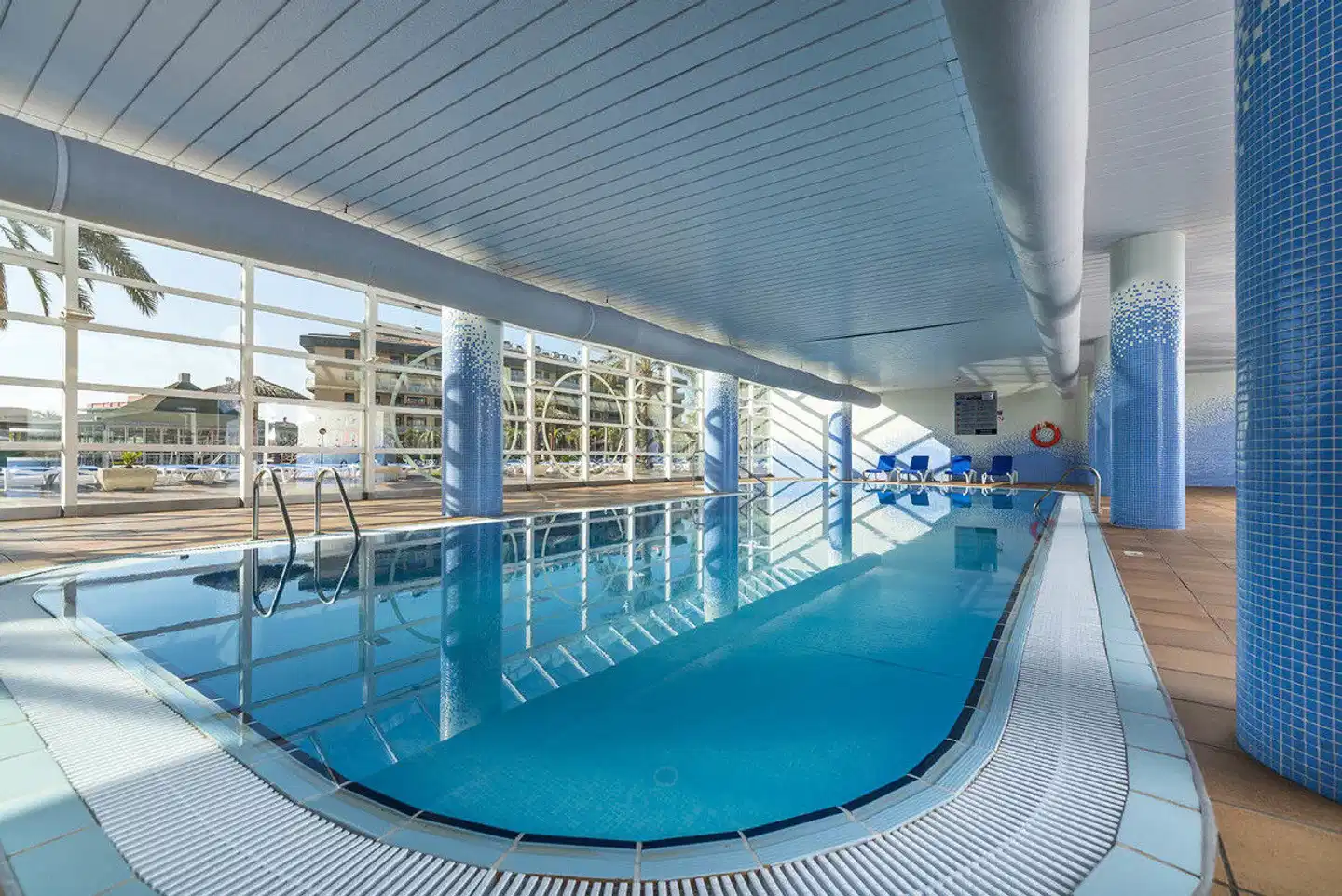 Costa Encantada Resort & Suites Hallenbad